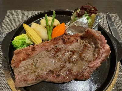 สเต็กเนื้อพริกไทยดำ