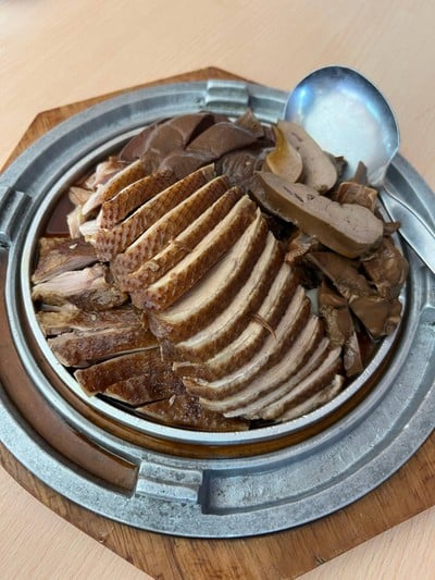 เป็ดพะโล้โกเท้