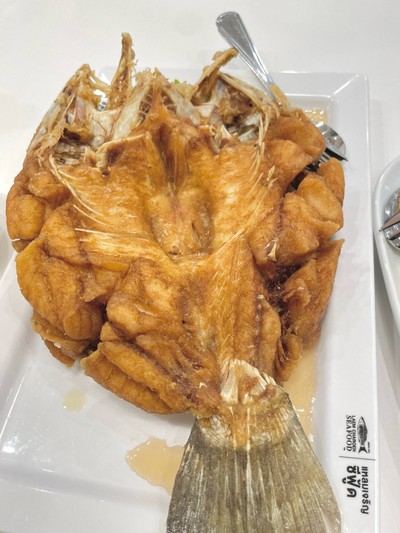 ปลากระพงทอดน้ำปลา