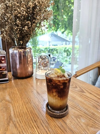 Cold Brew Yuzu Lemonade Flake