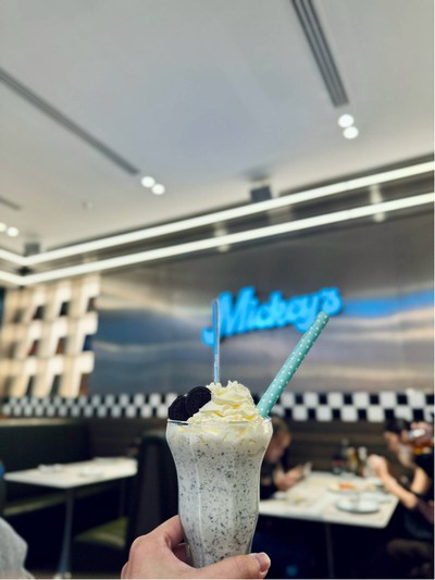 Cookies and cream milkshake