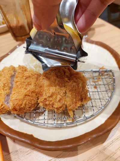 อาหาร หรือ เครื่องดื่ม