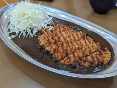 ข้าวแกงกะหรี่หมูทอดโกลด์คัตสึ