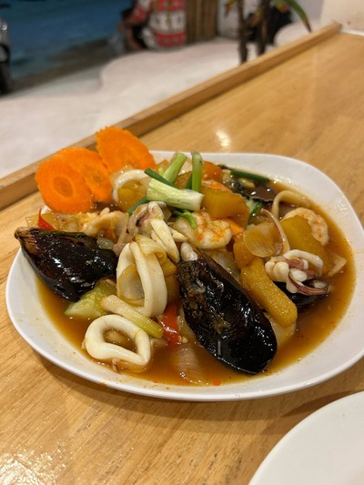 ทะเลผัดเปรี้ยวหวาน