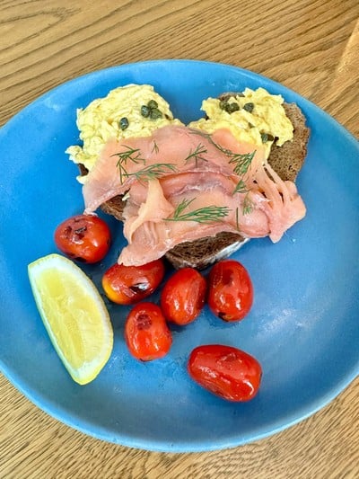 Smoked salmon scambled