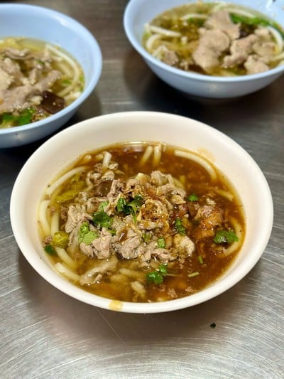 เมนูของร้าน ขนมจีนไหหลำ เจ๊วา-เจ๊หย่ง สะพานขาว ซ. ลูกหลวง 8