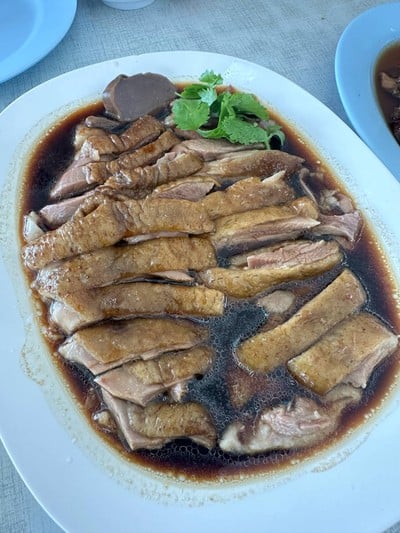 ห่านพะโล้ (กลาง)