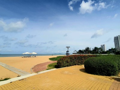 ชายหาด