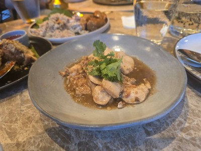 ไก่กระเทียม