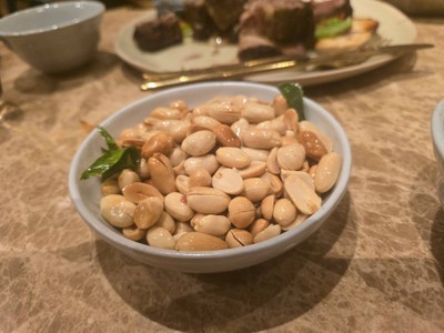 ถั่วลิสงคั่ว