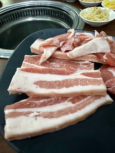 หมูสามชั้น