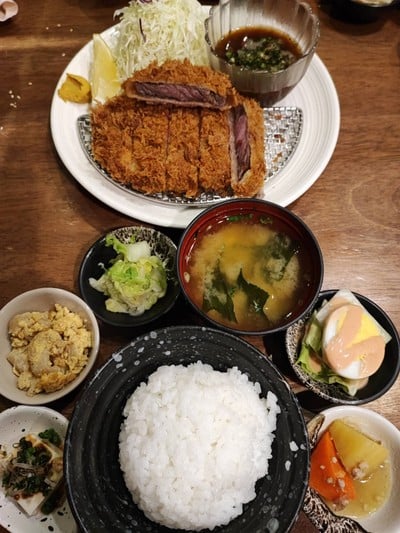 อาหาร หรือ เครื่องดื่ม