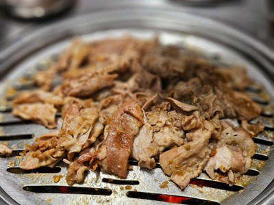 อาหาร หรือ เครื่องดื่ม