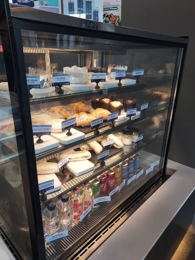 อาหาร หรือ เครื่องดื่ม