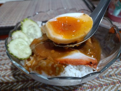 ข้าวหมูแดงหมูกรอบ