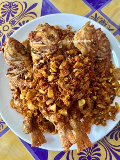 “ปลาทรายแดงทอดขมิ้น”