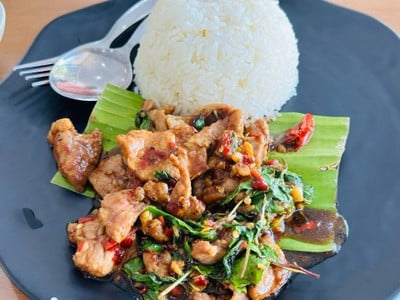 หอมดิน แก่งพิศมัย