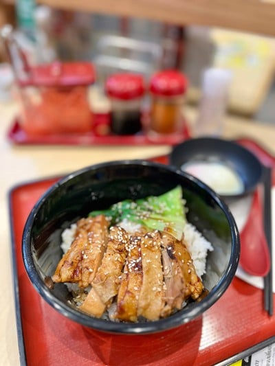 🍛 Teriyaki Chicken Bowl. (Price 119 Baht.)