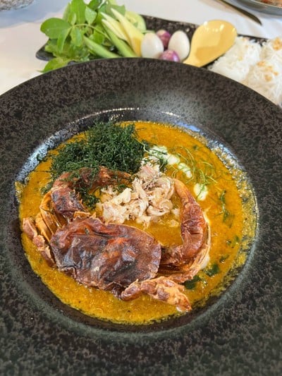 แกงคั่วปูนิ่มใบชะพลู