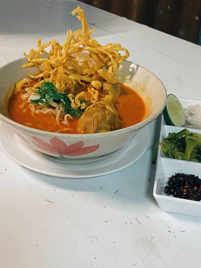 ข้าวซอยไก่