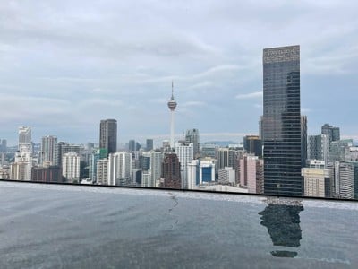 สระว่ายน้ำ/ชายหาด