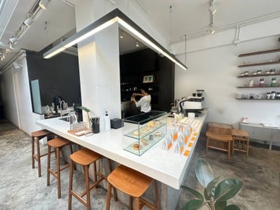 DOUBLE SLASH // COFFEE SPACE RAMA 8