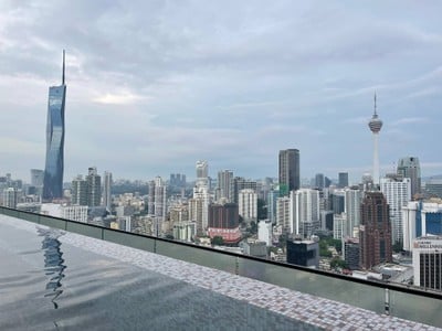 สระว่ายน้ำ/ชายหาด