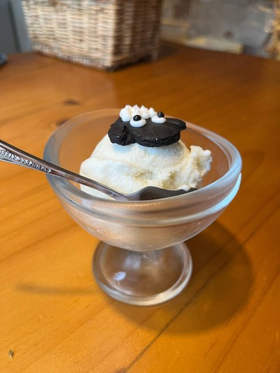 Sheep Milk Ice Cream (Earl Gray flavored)