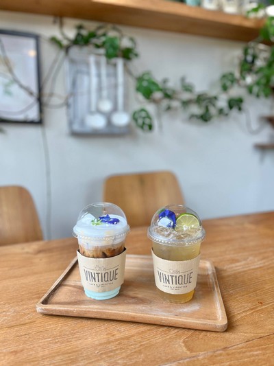 🍋🟩 Iced Honey Lemon Soda. (Price 95 Baht.)