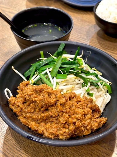 บะหมี่หมูสับไต้หวัน
