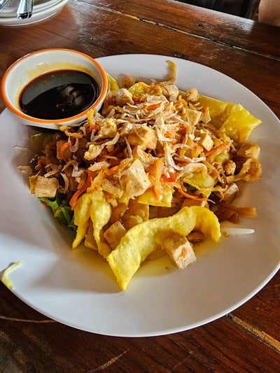 ก๋วยเตี๋ยวหลอดทอด
