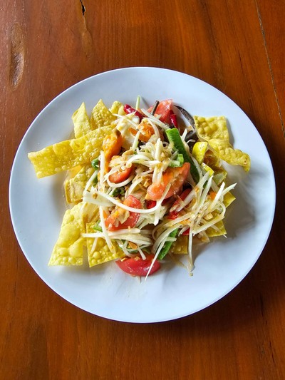ส้มตำไทยไข่เค็ม