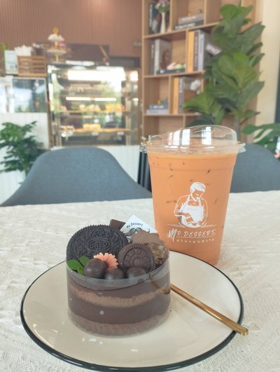 อาหาร หรือ เครื่องดื่ม