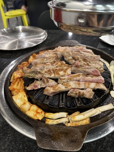 APG Grill Vanit Village