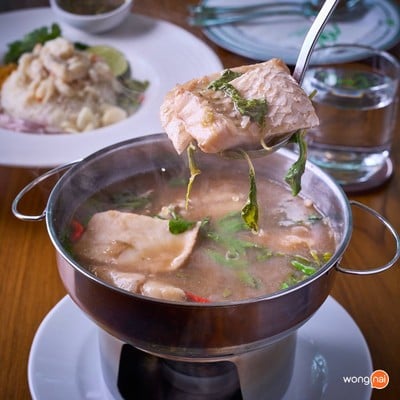 เมนูของร้าน Chom cafe and restaurant Huahin  หัวหิน