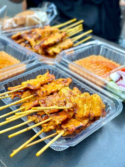 หมูสะเต๊ะ 20 ไม้