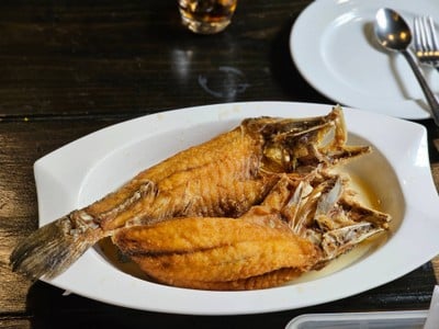 ปลากระพงทอดน้ำปลา