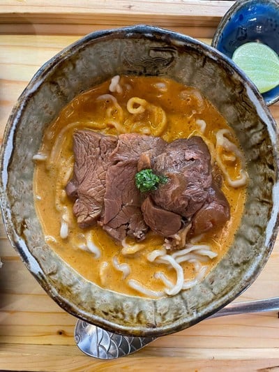 เมนูของร้าน KHAO-SŌ-i ริมน้ำปิง
