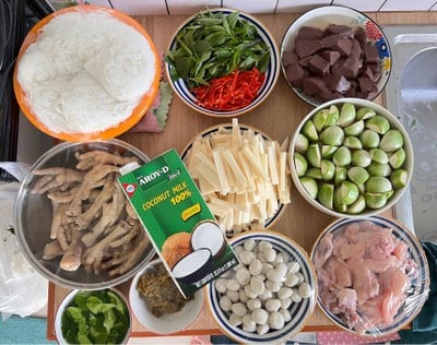 แกงเขียวหวานไก่ แกงเขียวหวานไก่