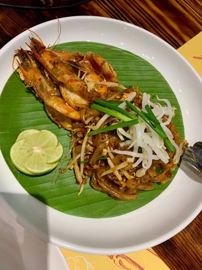 ผัดหมี่โคราชกุ้งทะเล
