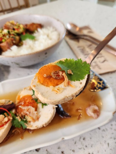 อาหาร หรือ เครื่องดื่ม