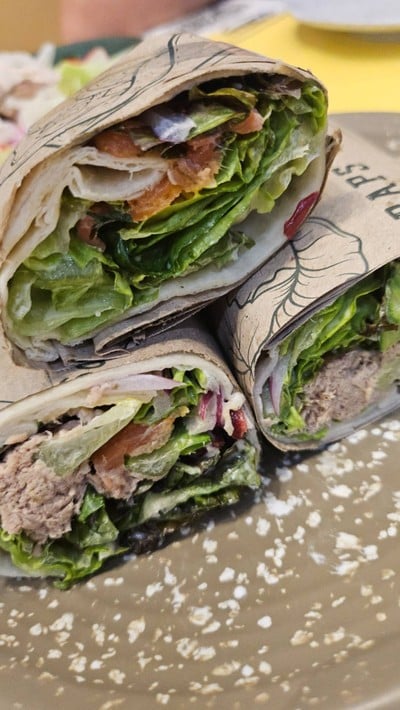 แซลมอนรมควันและทูน่าแรป