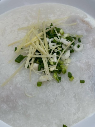 โจ๊กหมู เครื่องใน ไข่ลวก
