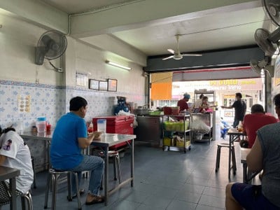 อาเหลียง ก๋วยเตี๋ยวเนื้อตุ๋น ประชานิเวศน์