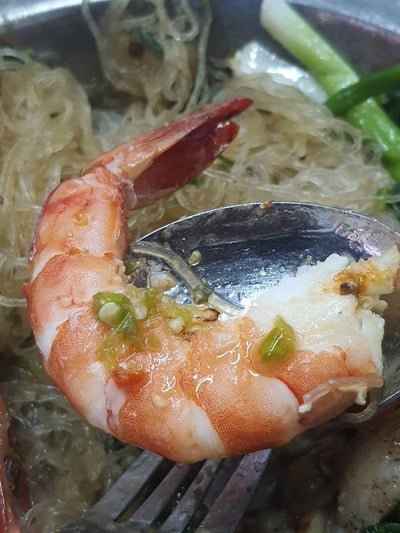 กุ้งอบวุ้นเส้น ( 290 บาท )+เพิ่มวุ้นเส้น 20 บาท