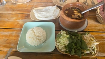 ขนมจีนต้มหม้อปลาร้าปลาช่อน