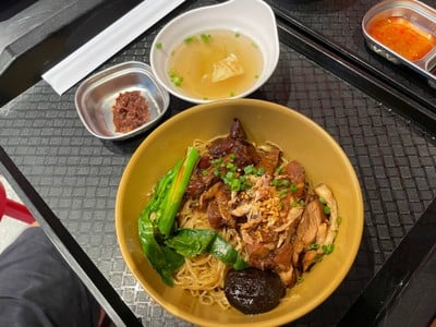เมนูของร้าน Fattchicken Rice Emsphere