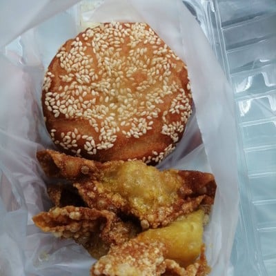 อาหาร หรือ เครื่องดื่ม