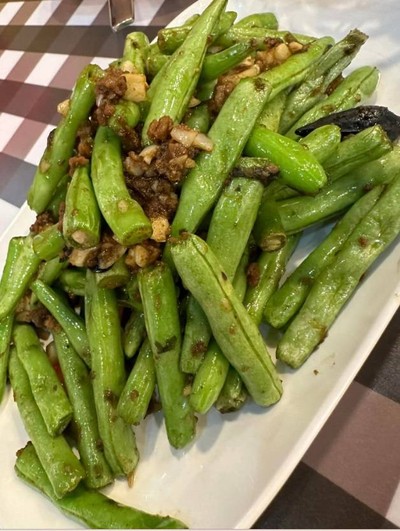 ถั่วแขกผัดหมูสับ