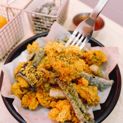 GUGU Chicken Korean Crispy Chicken